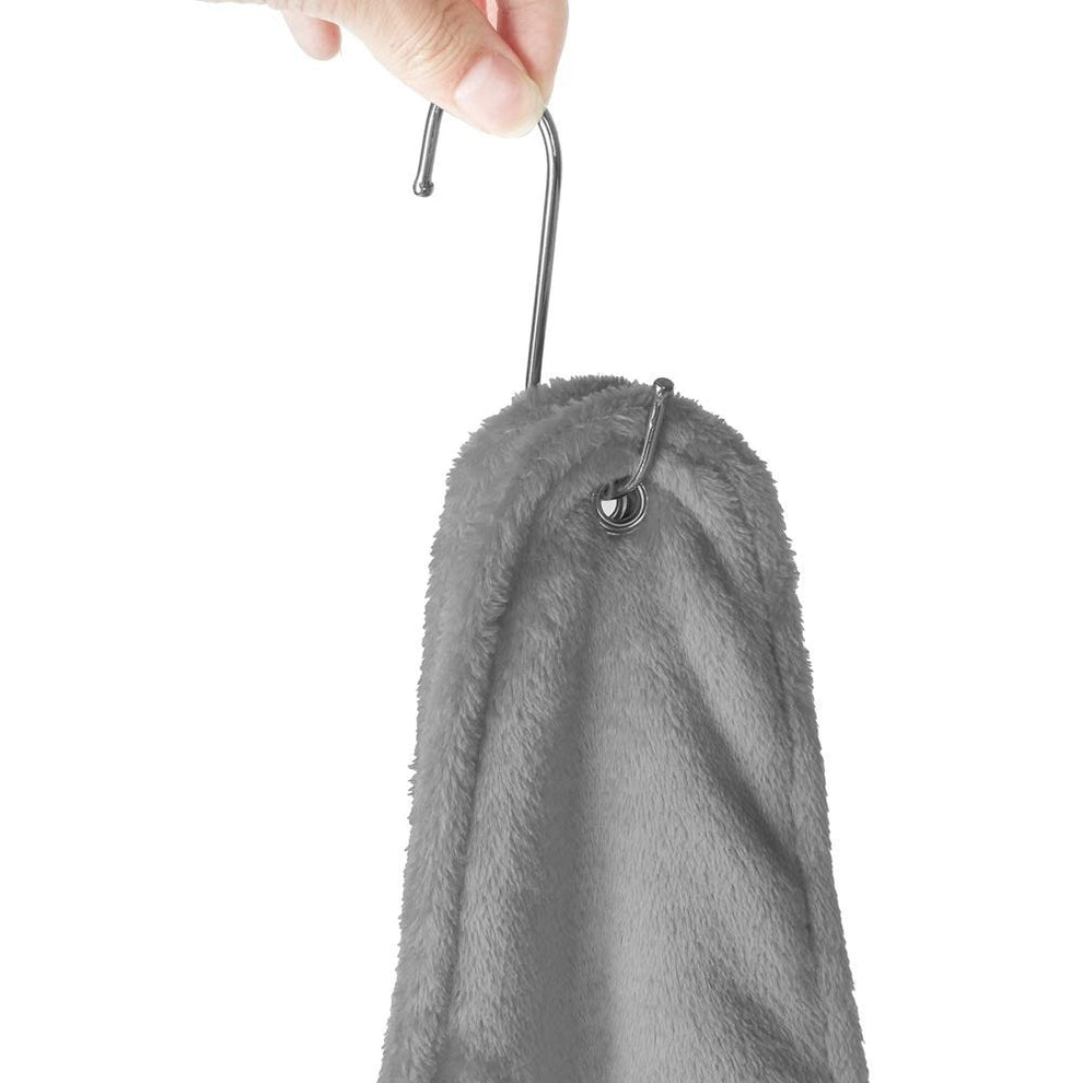 Easy to adjust straps on pet grooming hanger